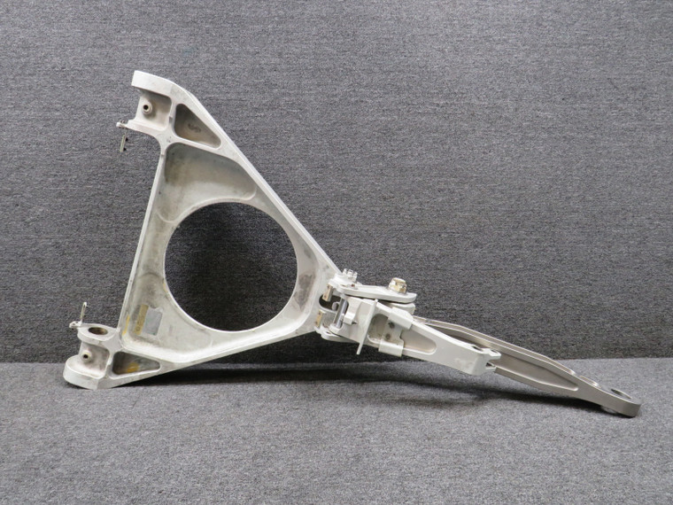 162A2101-4, 162A2115-6 Boeing 737-800 Nose Landing Gear Link Assembly