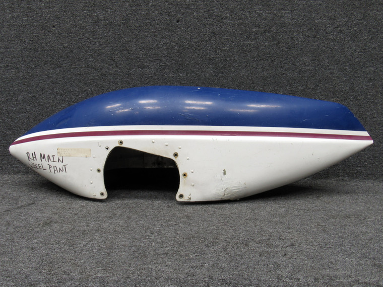 0741046-202 Cessna 150J Main Gear Wheel Fairing Assembly RH