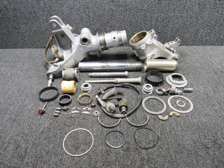 747724-301 Dassault Falcon 100 Nose Landing Gear Assembly (Core)