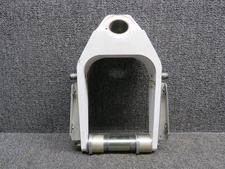 11638-003 Cirrus SR22 Nose Gear Fork Assembly with Axle, Lugs, Pant Brackets