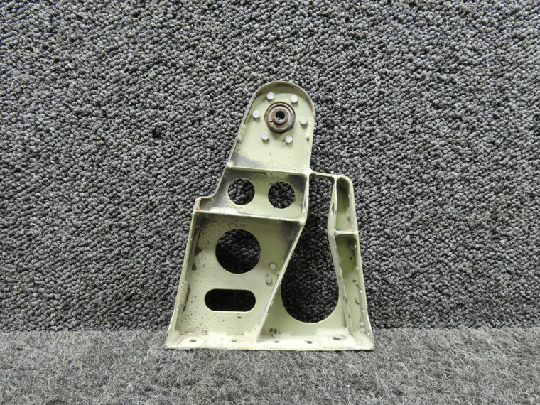 27-34042-077 Fairchild SA-226-TC Aileron Hinge RH