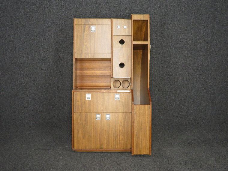 4899015-1T (Alt: HW1615-1T) Hiller Custom Deluxe Refreshment Center with Closet
