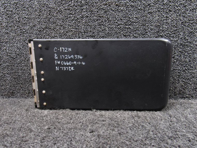 0513085-3, 0513085-2 Cessna 172N Map Case Compartment with Door