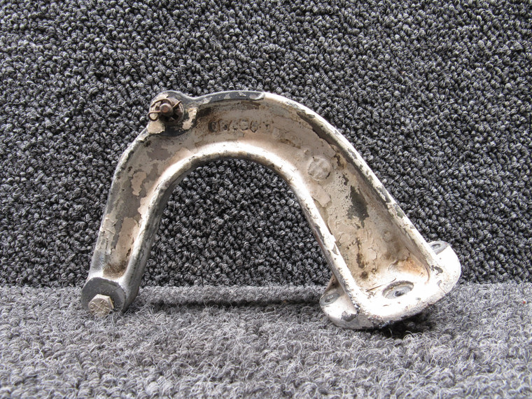 0843538-1 (Cast: 0843538-6) Cessna 310 Nose Gear Door Hinge Middle
