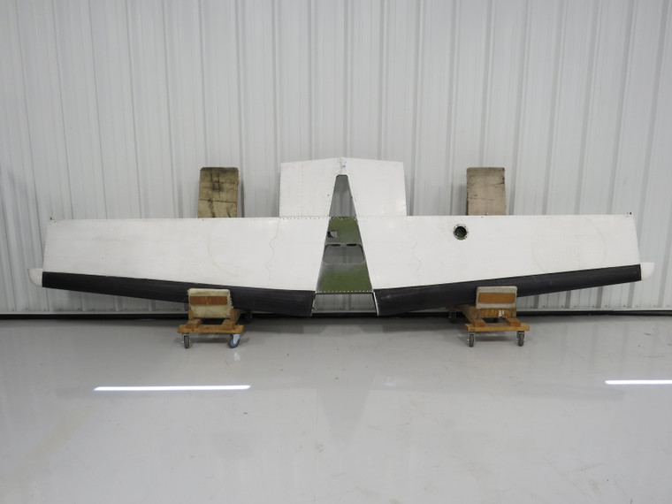 5032000-17, 27S7D5070-11 Cessna 414 Horizontal Stabilizer with Boot