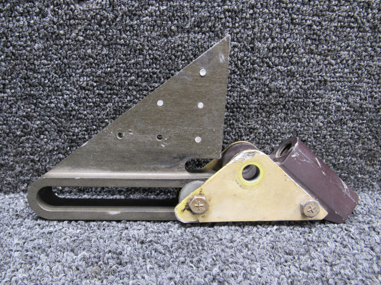 2643075-1 Cessna 208 Nose Gear Steering Guide Assembly