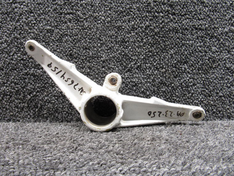 16069-000 (Cast: 16066) Piper PA23-250 Lower Rudder Horn Assembly