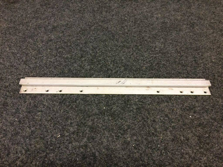 002-430021-13 Beech A36 Track Seat Center RH Inbd