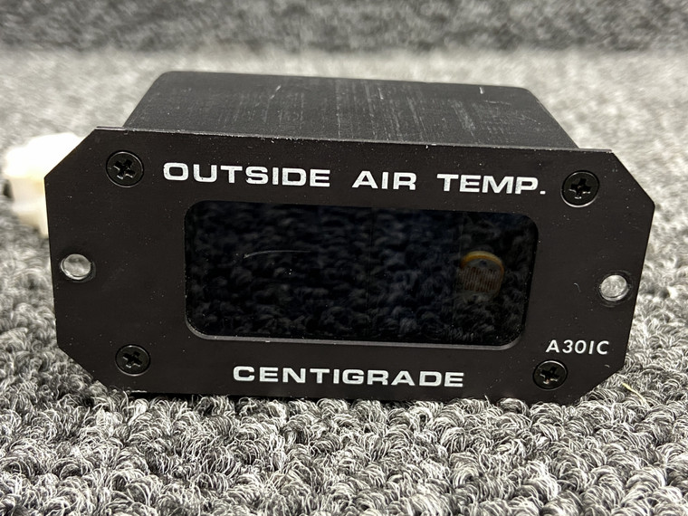 301 Davtron Outside Air Temperature Indicator