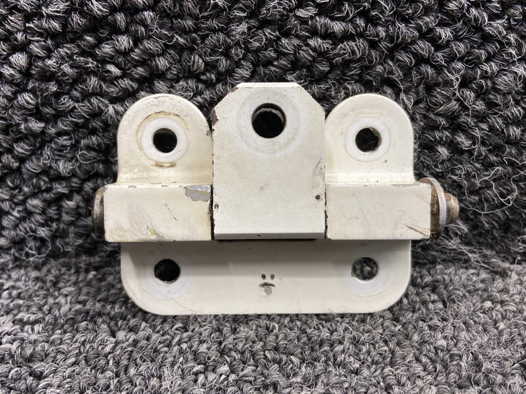 T700A5285005100 Socata TBM-700 Nose Gear Door Fitting LH or RH