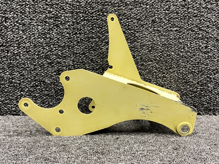 T700A2155070000 Pratt &amp; Whitney PT6A-64 Alternator Mounting Bracket