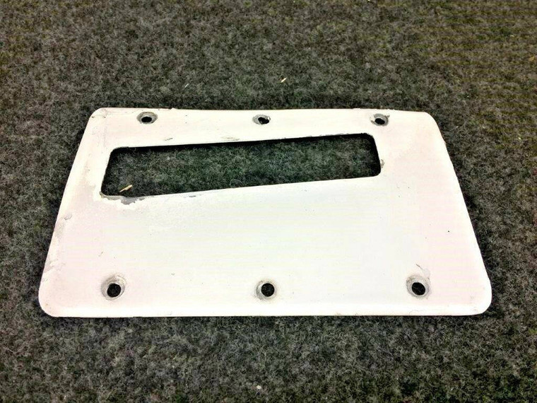 0441024-2 Cessna 150J Plate Landing Gear Fillet RH