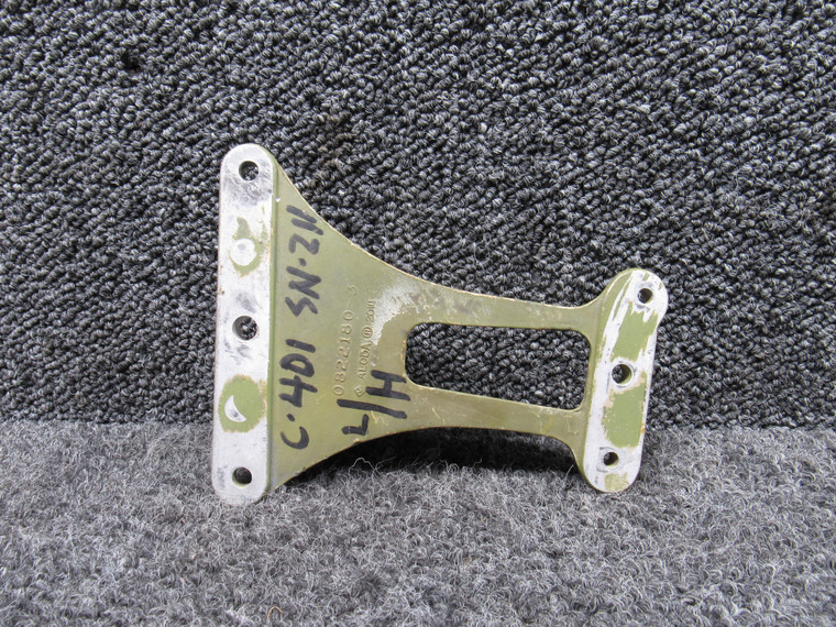 0822180-5 (Use: 0822180-7) Cessna 401 Main Gear Side Brace Support LH