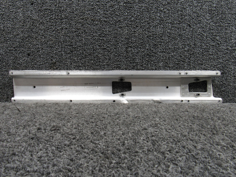 0812877-1 Cessna 310R Aft RH Outboard Seat Support Assembly