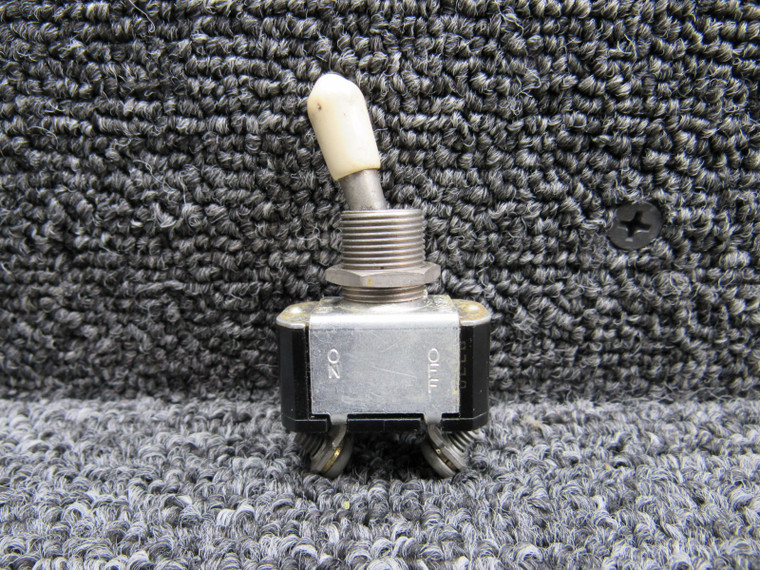 8801K22 (Alt: MS35058-22) Cutler-Hammer Toggle Switch
