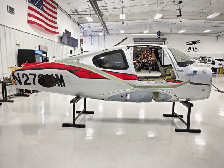 Cirrus SR22T Fuselage with Bill of Sale, Airworthiness, Data Tag &amp; Logbooks
