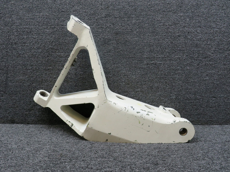 169-810032-21 Beechcraft 76 Main Landing Gear Housing Assembly RH