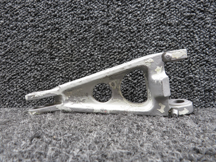 36-810016-1 Beechcraft 58 Main Gear Lower Torque Knee