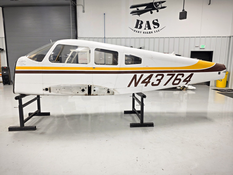 Piper PA28R-201T Fuselage with Bill of Sale, Data Tag, and Logbooks