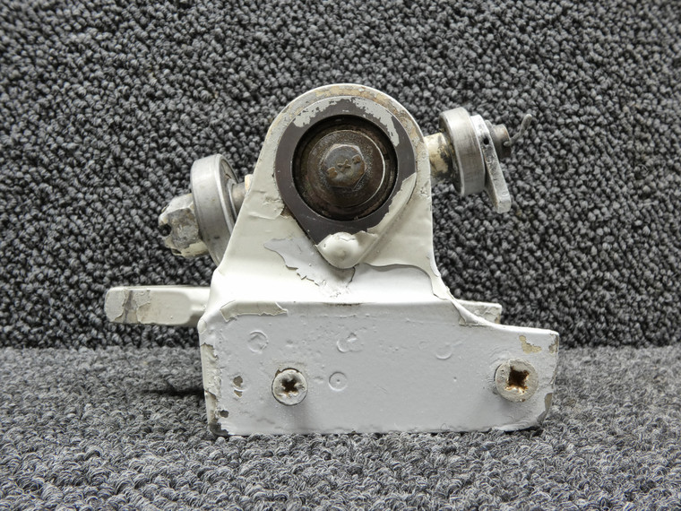 285-220401-3 Sabre NA-265-60 Elevator Inboard Hinge Support LH
