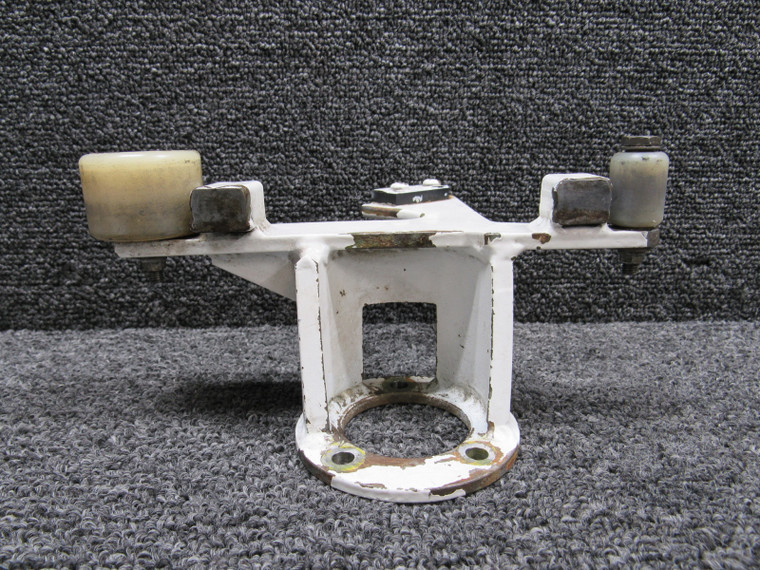85154-012 Piper PA46-350P Nose Landing Gear Steering Horn Assembly