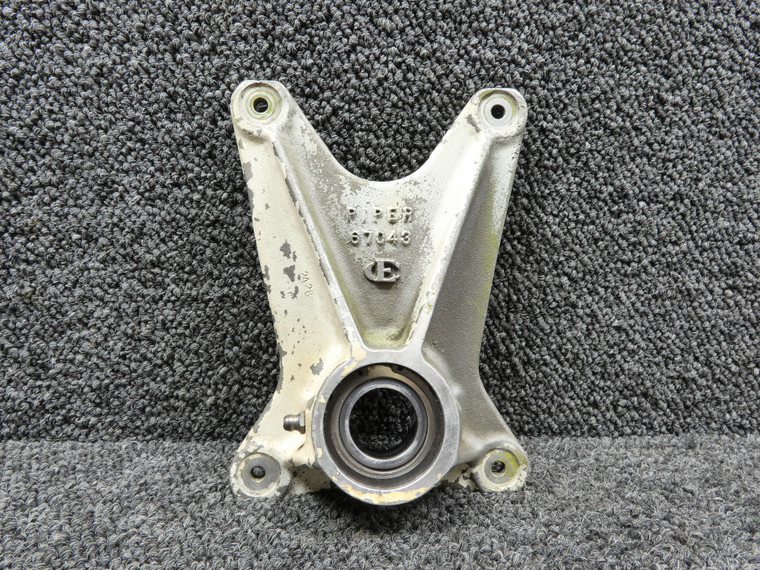 67042-004 (Cast: 67043) Piper PA34-200 Main Gear Aft Trunnion Fitting Assembly LH