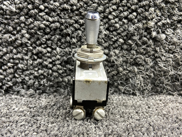 8906K1067 (Alt: 35-380053-1) Cutler-Hammer Two Position Toggle Switch