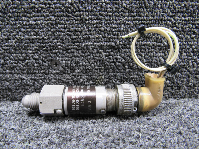 7G284 Custom Component Pressure Switch (Volts: 28, Amps: 0.5)
