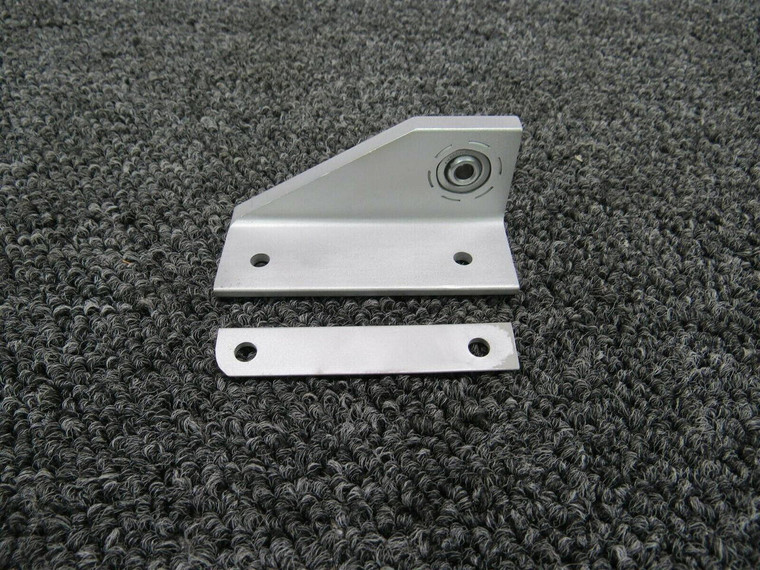 750098-001 Mooney M20M Hinge Assy LH