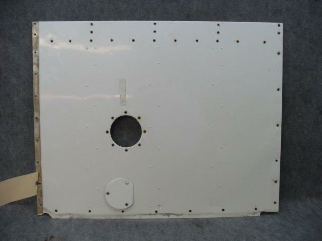 0426511-7 Cessna 150 Fuel Tank Cover R/H Standard Range