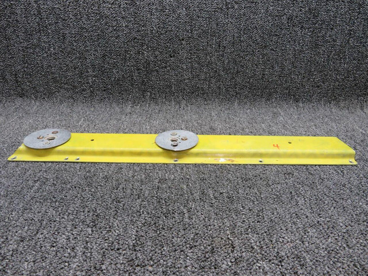 0812877-4 Cessna T310R LH Outboard Support Aft Seat