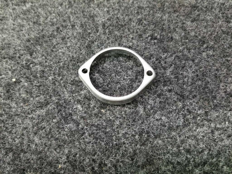 A425 Beech E-55 Strobe Light Lens Retainer