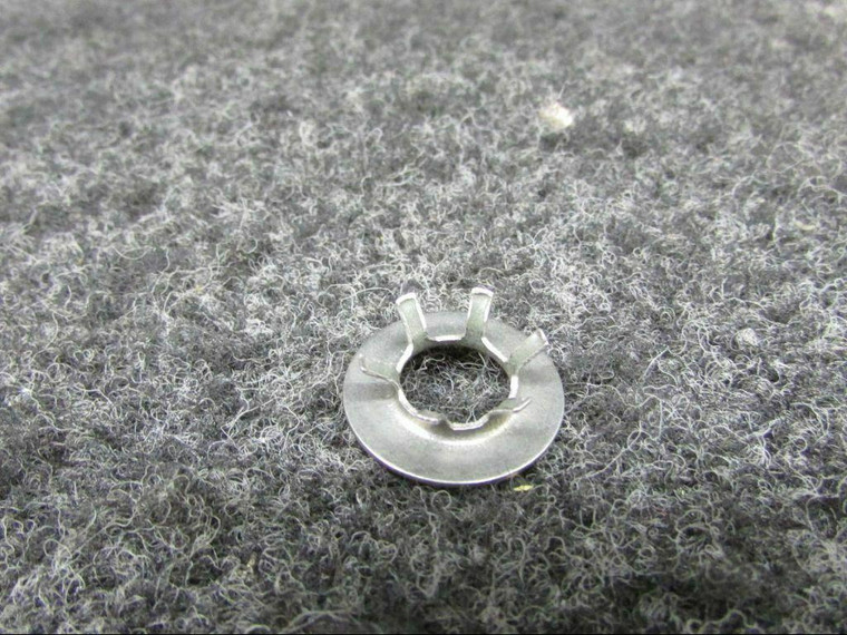 4-131-015-01 Lycoming Guide (New Old Stock) (SA)