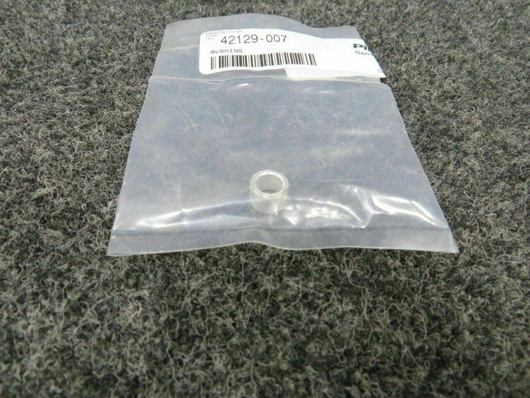 42129-007 Piper PA-31T Bushing Main Landing Gear (NEW OLD STOCK) (C20)