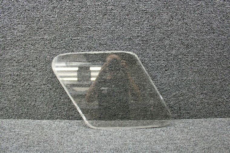 0311001-20 Cessna 195A Co-Pilot Window Tinted