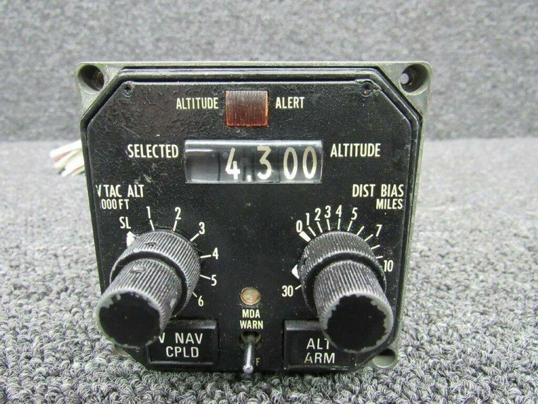 066-3022-07 King Radio KVN-395 Vertical Navigation Computer (Volts: 28)