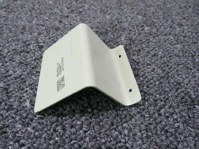 0513520-19 Cessna 182T Bracket