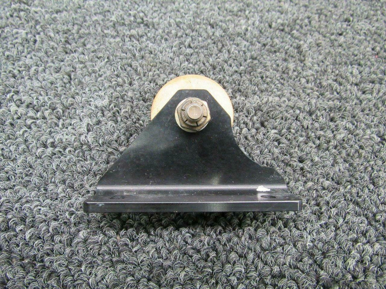 11478-002 / 11504-001 Cirrus SR20 Bracket Rudder Torque Tube Weldment W/ Bushing