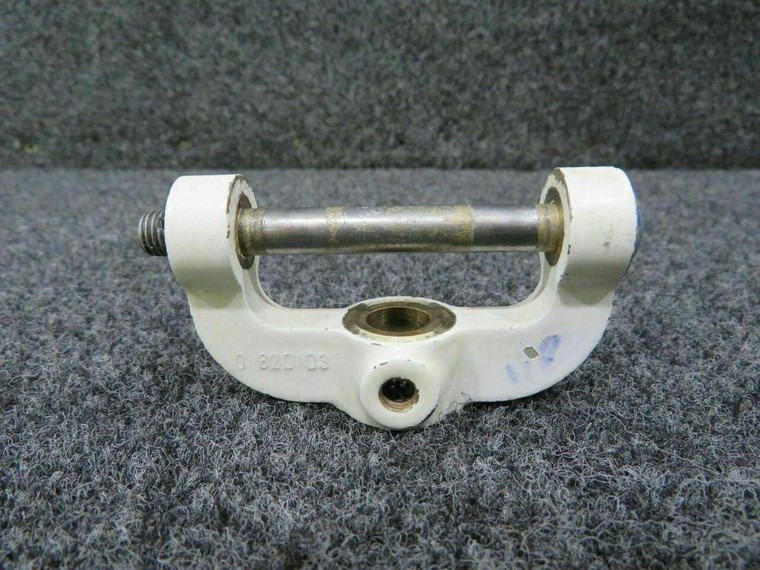 50-820103 Beechcraft Nose Gear Steering Yoke (C20)