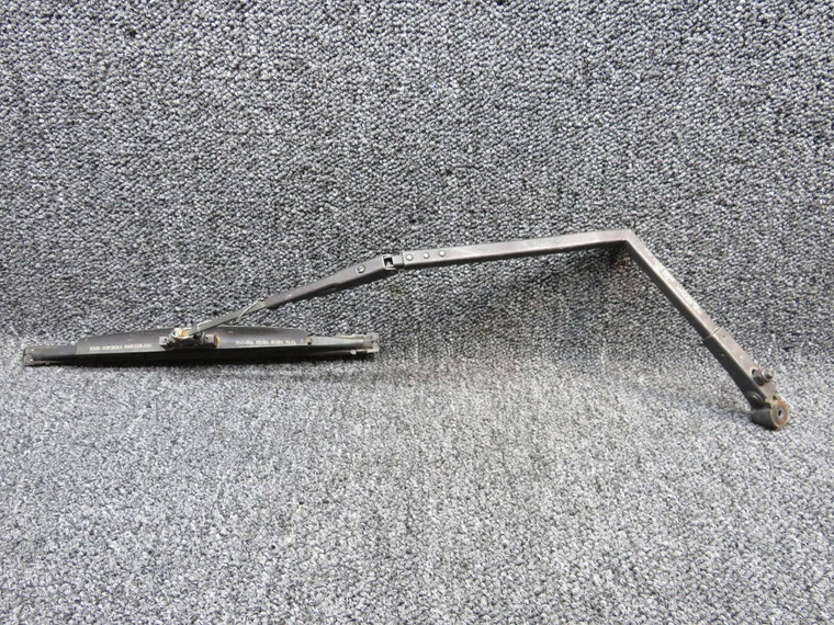 551-923, 452-918 Piper PA-31T Windshield Wiper Arm w Blade RH