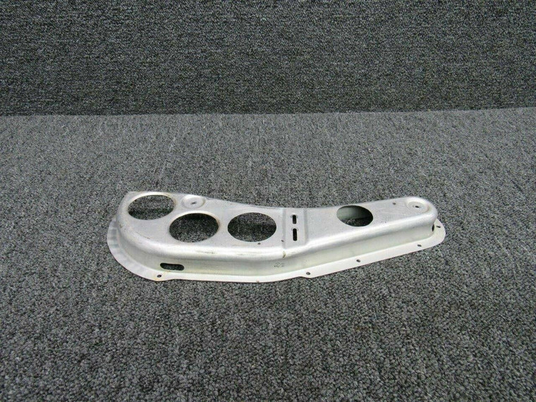 1261633-1 Cessna 210D Chain Guard Pedestal Minus Gears