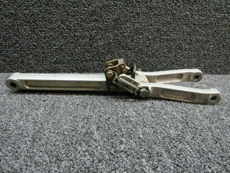 16240-000 Piper PA23-250 Link Assy Main Gear Drag