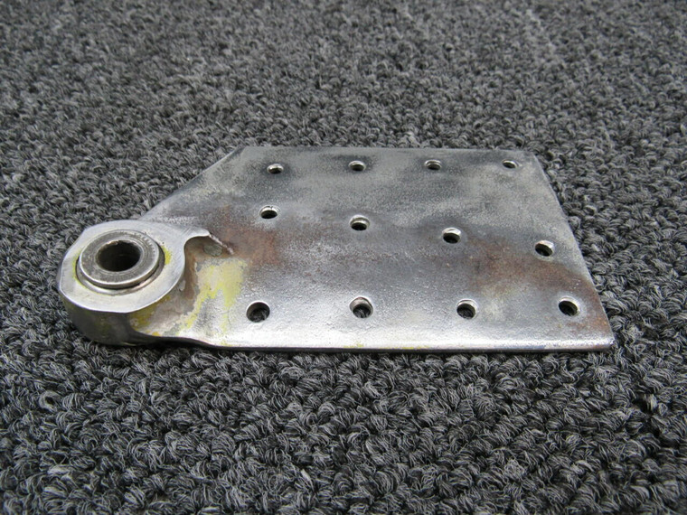 169-440017-2 Beechcraft A23 Hinge Assembly Fuselage AFT RH