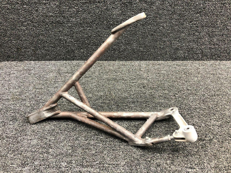 5042002-1 Cessna 421B Nose Gear Truss Drag Brace (Bead Blasted))