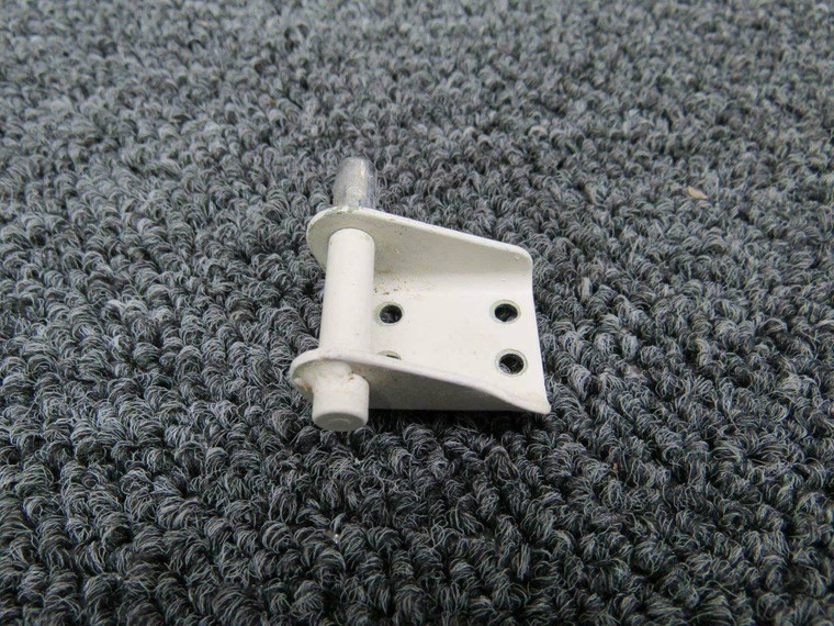 106-530124-2 Beech 58 Bearing Block Assy Window