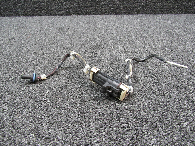 24881-002 Cirrus SR22T Glycol Tank Low Level Switch Assy (28V) (Hours: 695.5)