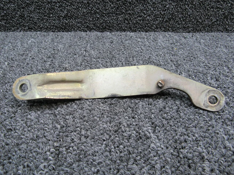 630039 Continental IO-470-L15 Generator Bracket (Notched)