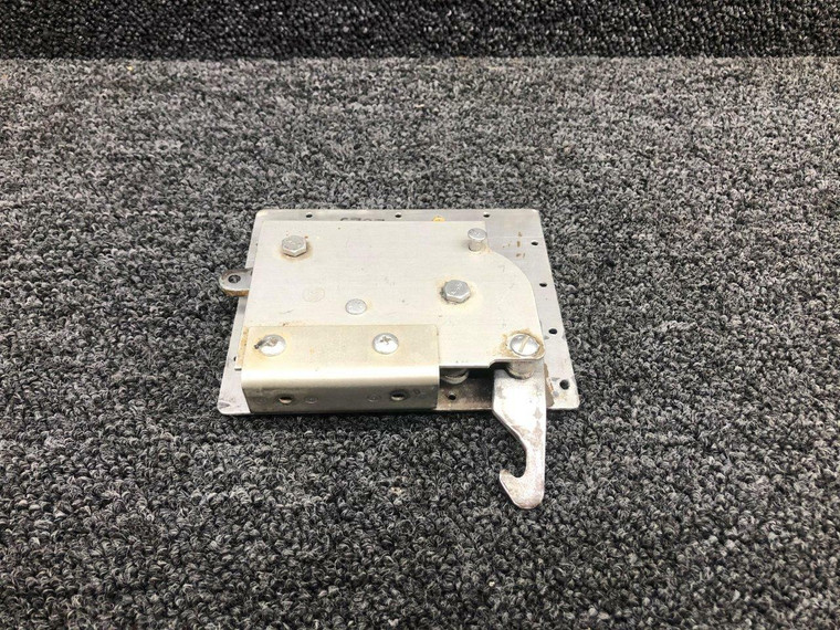 310083 (ALT: 3370) Mooney M20B Hook Latch Assembly