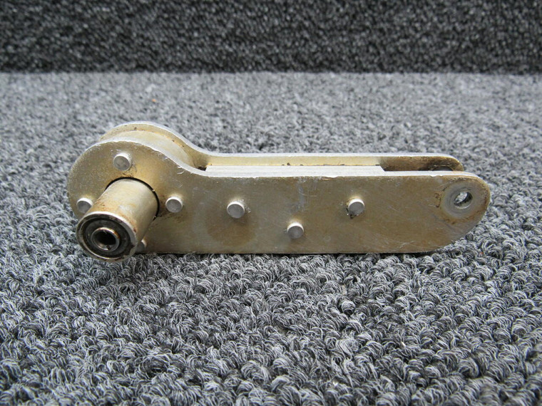 913033-000 (Casting#: 913033-007) Mooney M20E Aft Elevator Bellcrank Assy