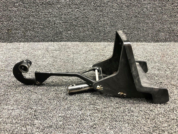 0413578-1, 0511336-2 Cessna A185F Rudder Pedal Assembly w Link and Bellcrank